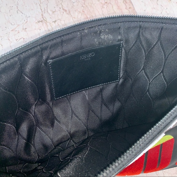 Kenzo Forever No? Oversized Black Textured Clutch - Picture 5 of 8